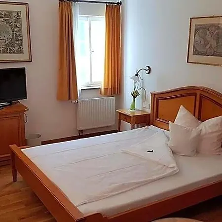 Boutique- Und Businesshotel Herrenkueferei 3*