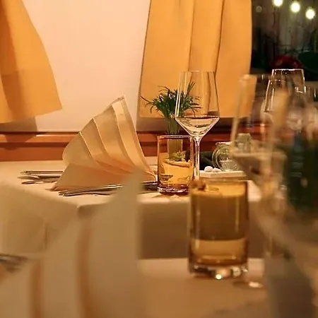 Otel Boutique- Und Businesshotel Herrenkueferei